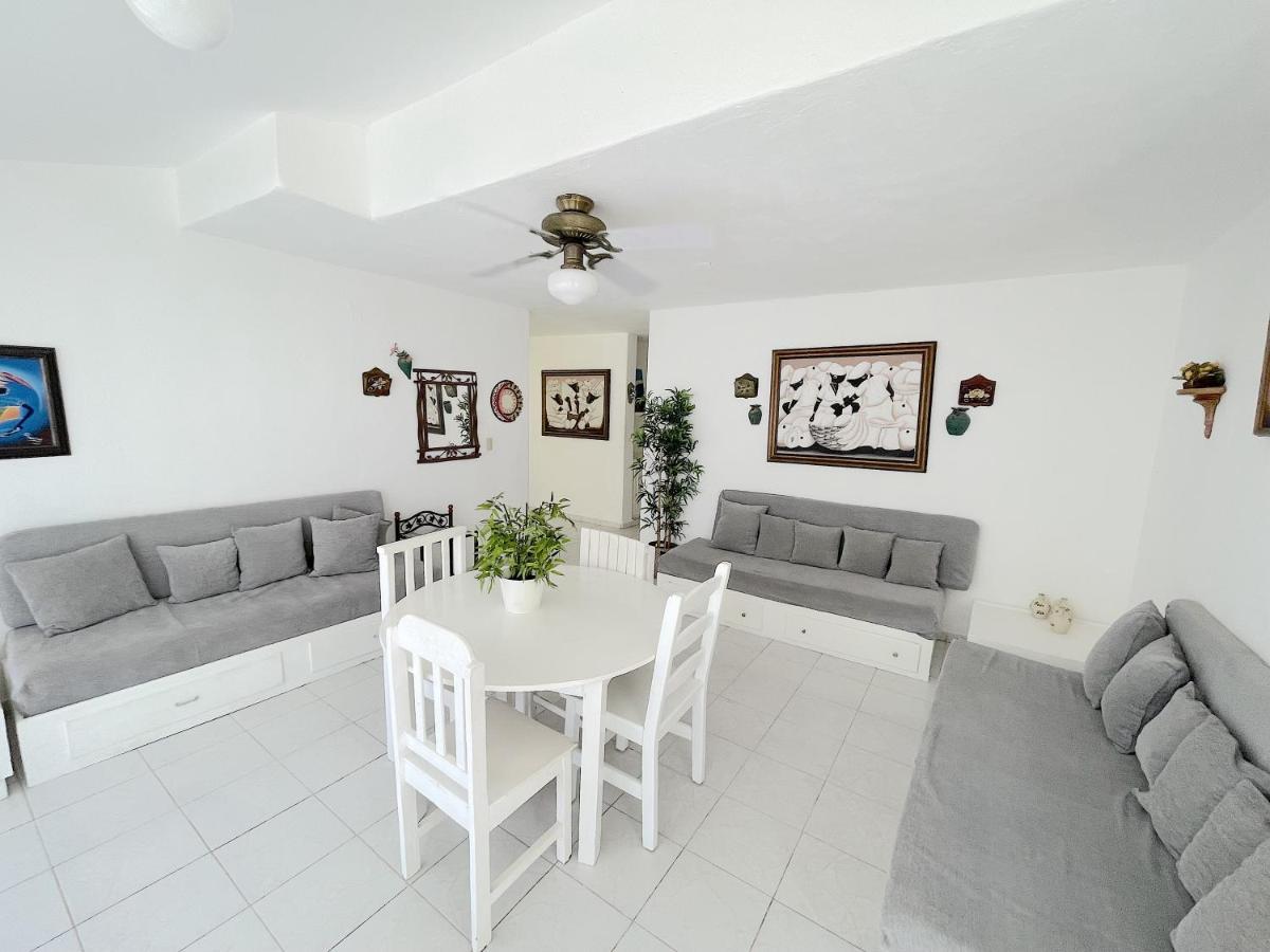 Villa Beachfront Ocean View 8 People Wifi Pickup *