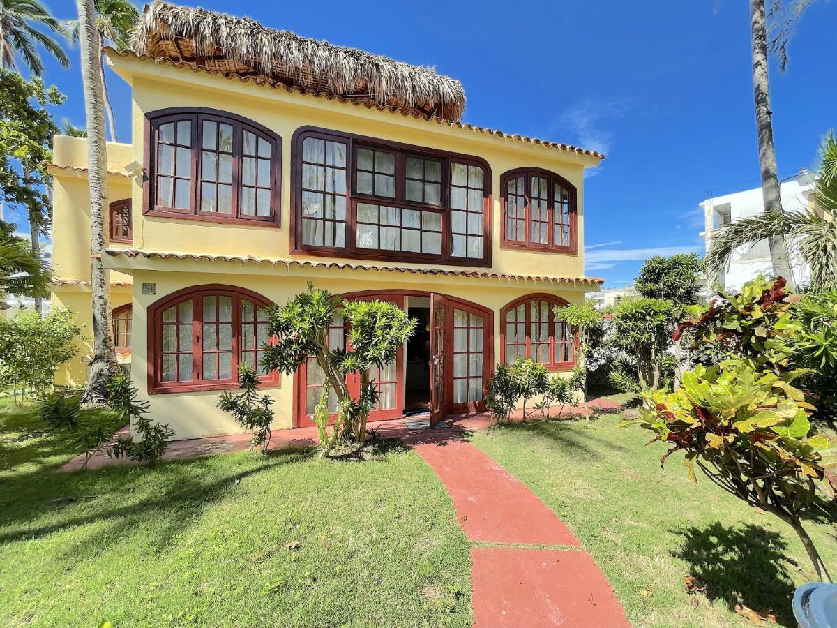 Beachfront Ocean View 8 People Wifi Pickup Villa Punta Cana