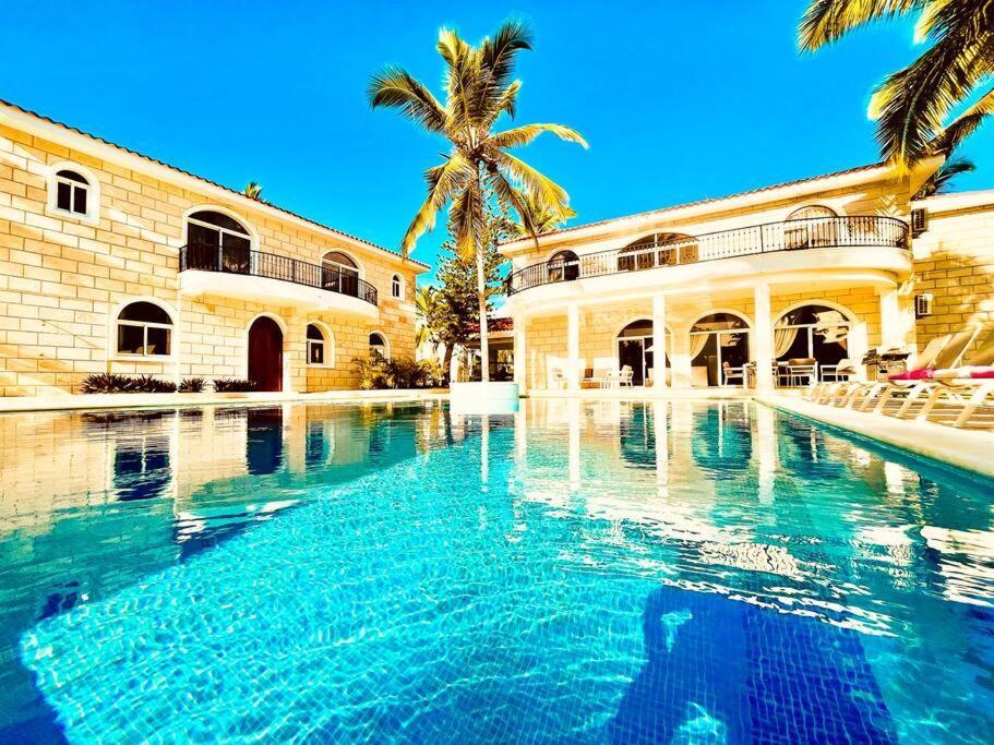 Villa 10br Beach Andiamo With Chef, Jacuzzi & Maid