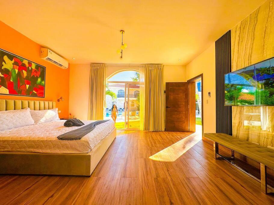 Villa 10br Beach Andiamo With Chef, Jacuzzi & Maid Punta Cana