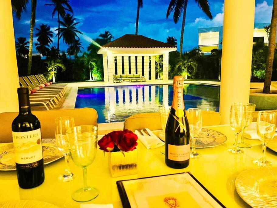 Villa 10br Beach Andiamo With Chef, Jacuzzi & Maid *