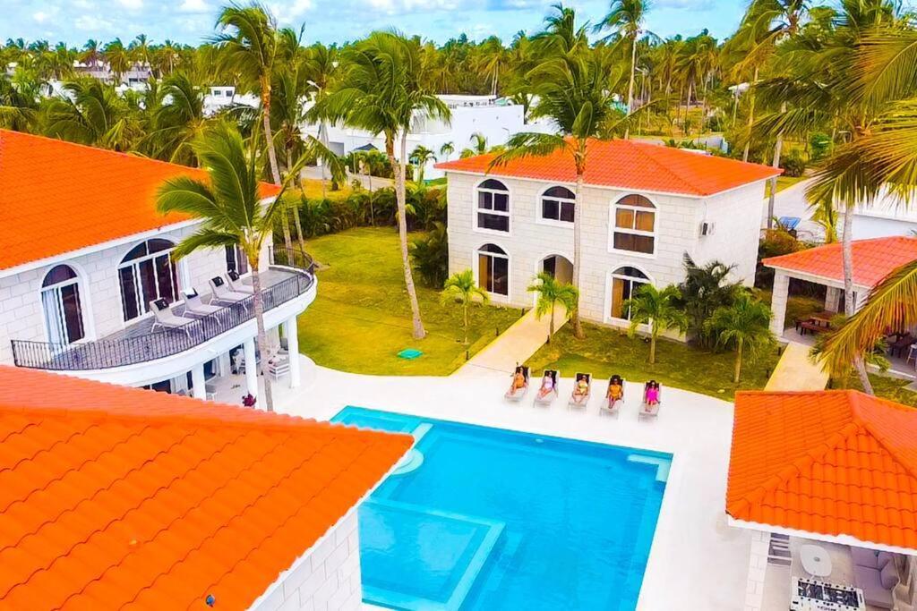Villa 10br Beach Andiamo With Chef, Jacuzzi & Maid