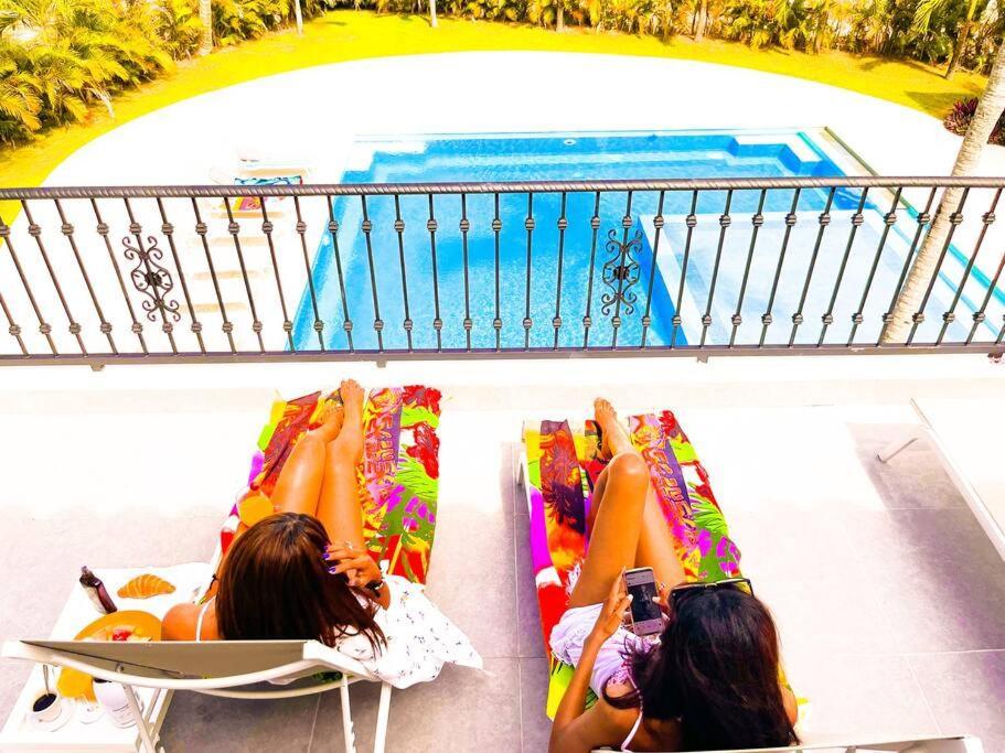 10br Beach Andiamo With Chef, Jacuzzi & Maid *