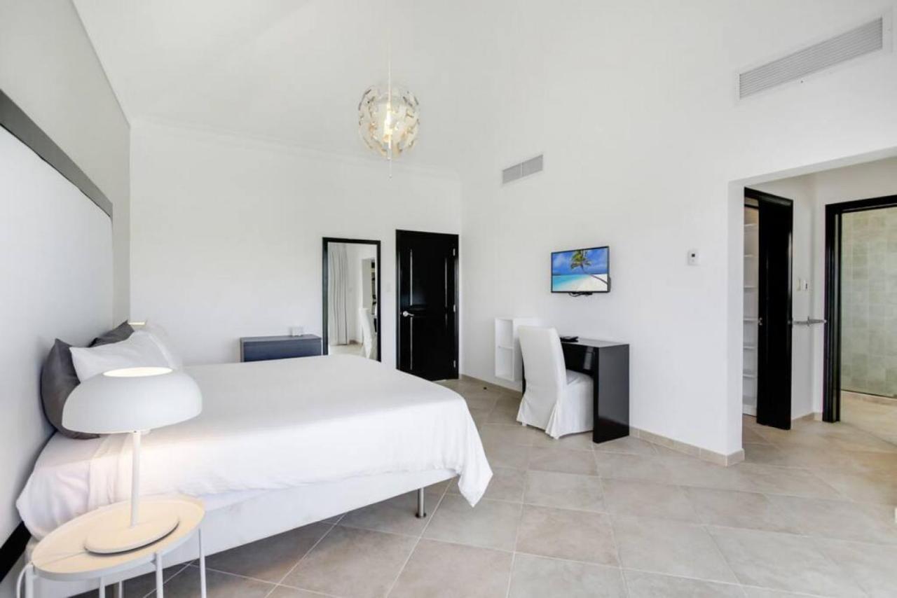 Cocotal Mansion Chef Butler Maids 2 Pools Jacuzzi Gym *