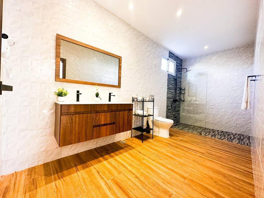 Villa 10br Beach Andiamo With Chef, Jacuzzi & Maid *