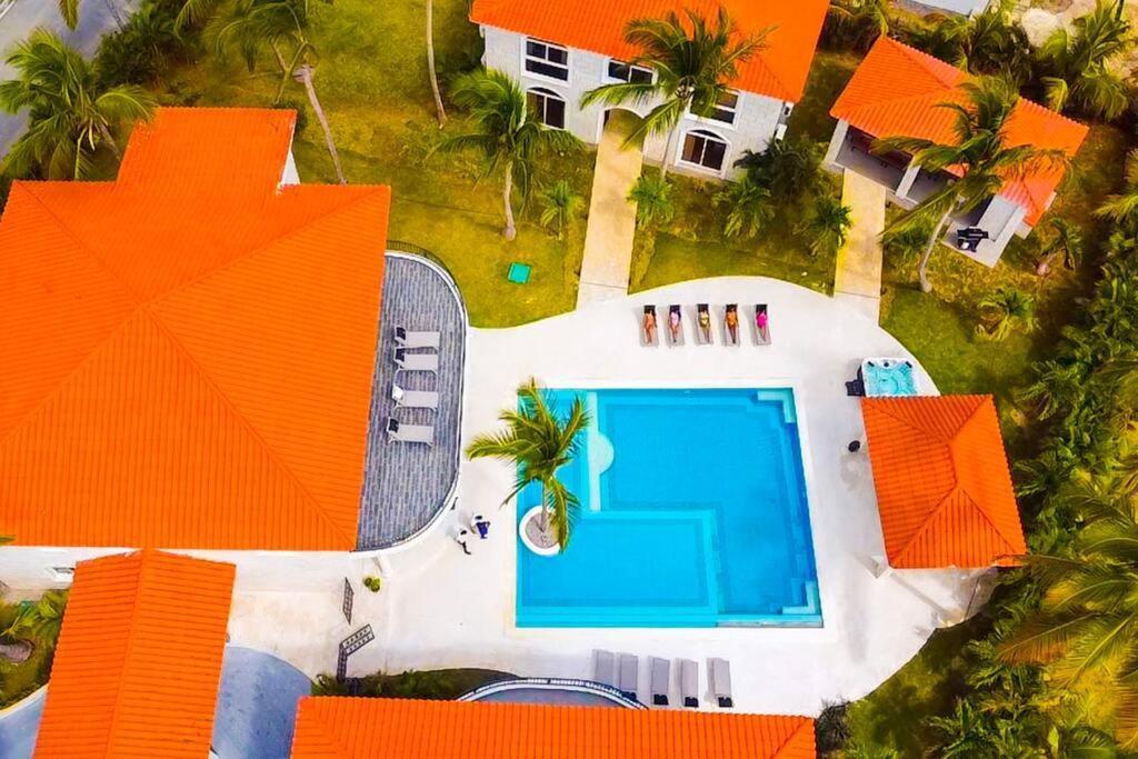 Villa 10br Beach Andiamo With Chef, Jacuzzi & Maid *