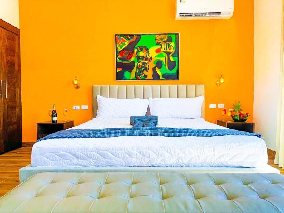 10br Beach Andiamo With Chef, Jacuzzi & Maid Villa
