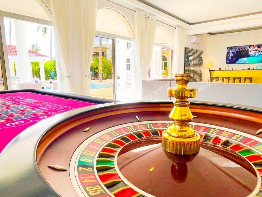 Villa 10br Beach Andiamo With Chef, Jacuzzi & Maid