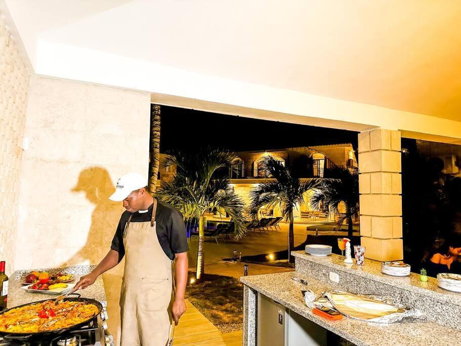 10br Beach Andiamo With Chef, Jacuzzi & Maid Villa Punta Cana