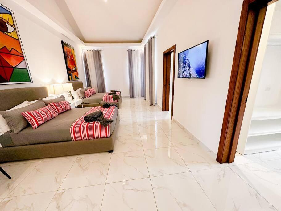 10br Beach Andiamo With Chef, Jacuzzi & Maid Villa Punta Cana