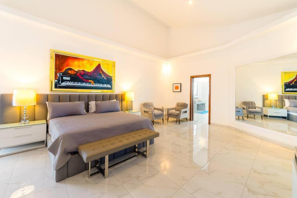 10br Beach Andiamo With Chef, Jacuzzi & Maid Punta Cana