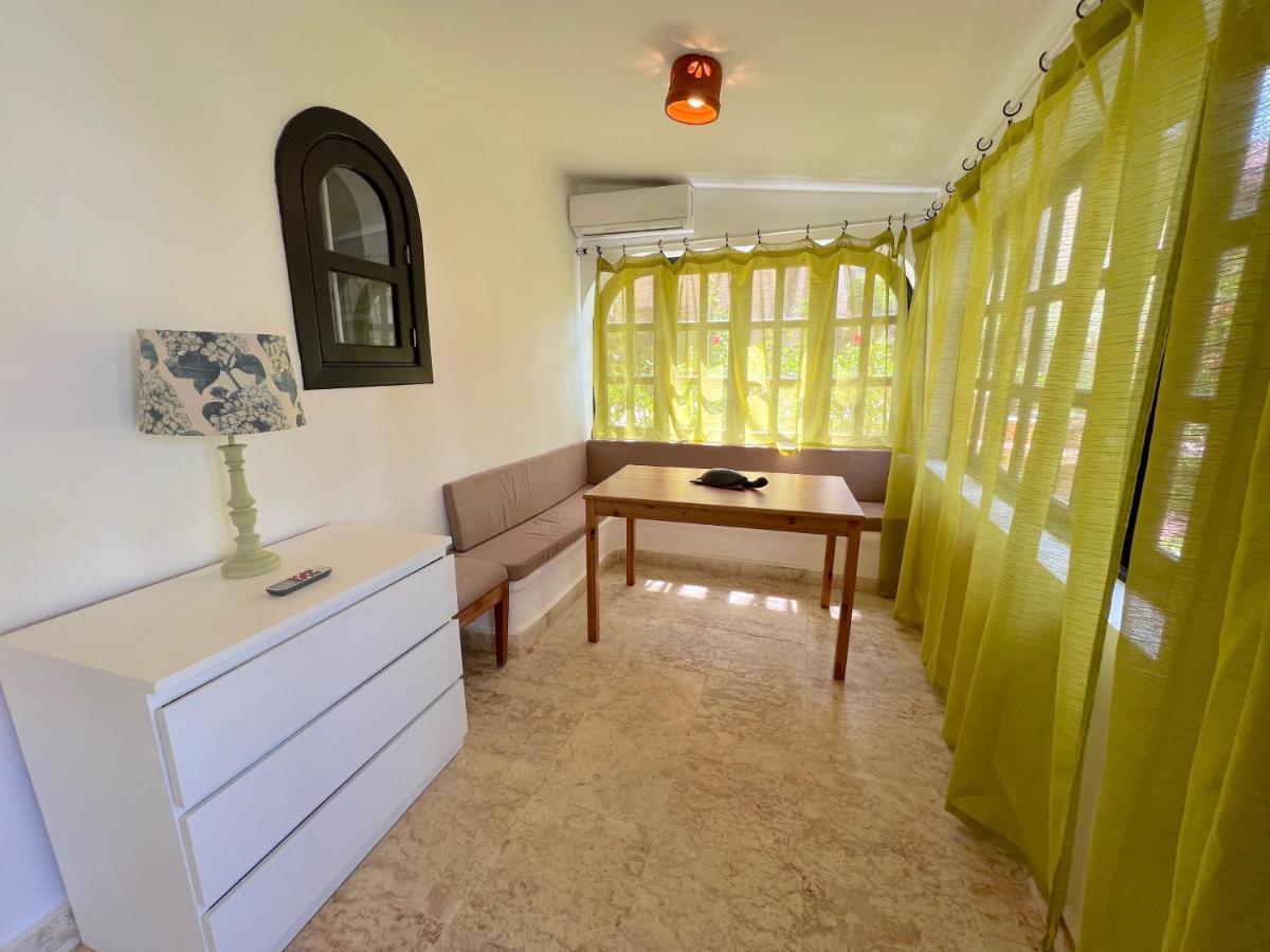 Corales Villas And Suites - Club, Spa, Restaurants