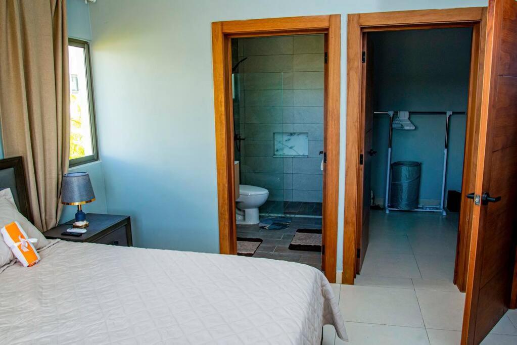 Villa Beautiful Village 3 Bedrooms Furnished Pool Residencial Velero