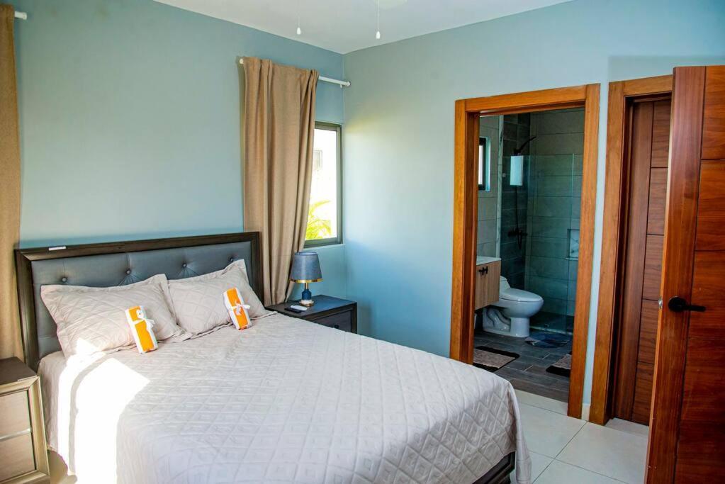 Villa Beautiful Village 3 Bedrooms Furnished Pool Residencial Velero