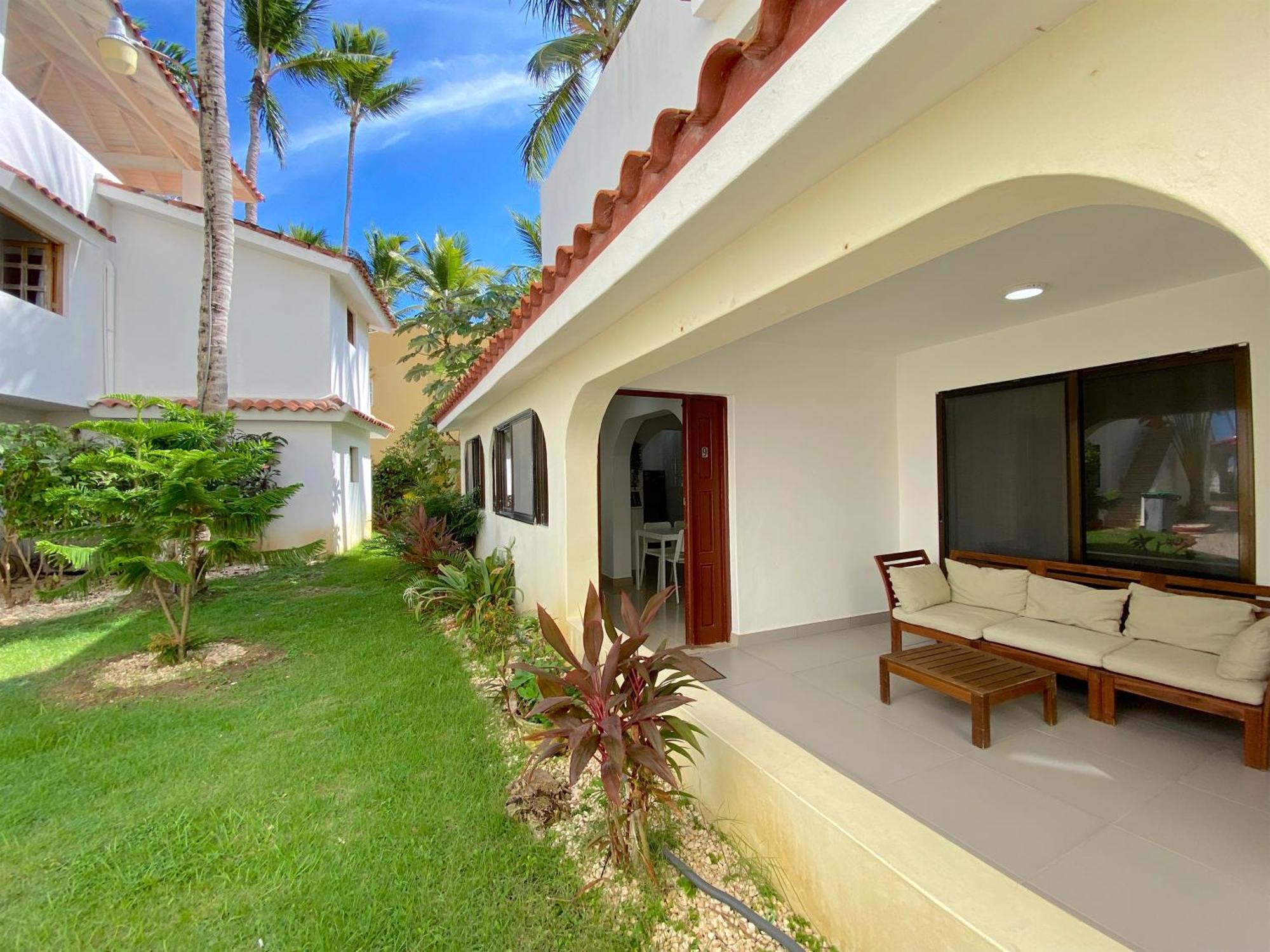 Corales Villas And Suites - Club, Spa, Restaurants Hotel