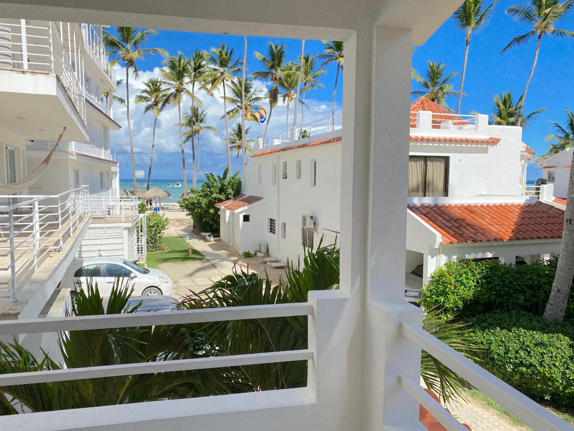 Corales Villas And Suites - Club, Spa, Restaurants Hotel