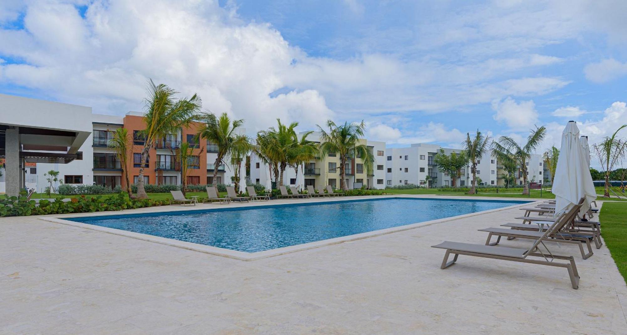 Cerca De La Playa Con Piscina Y Gimnasio Apartamento