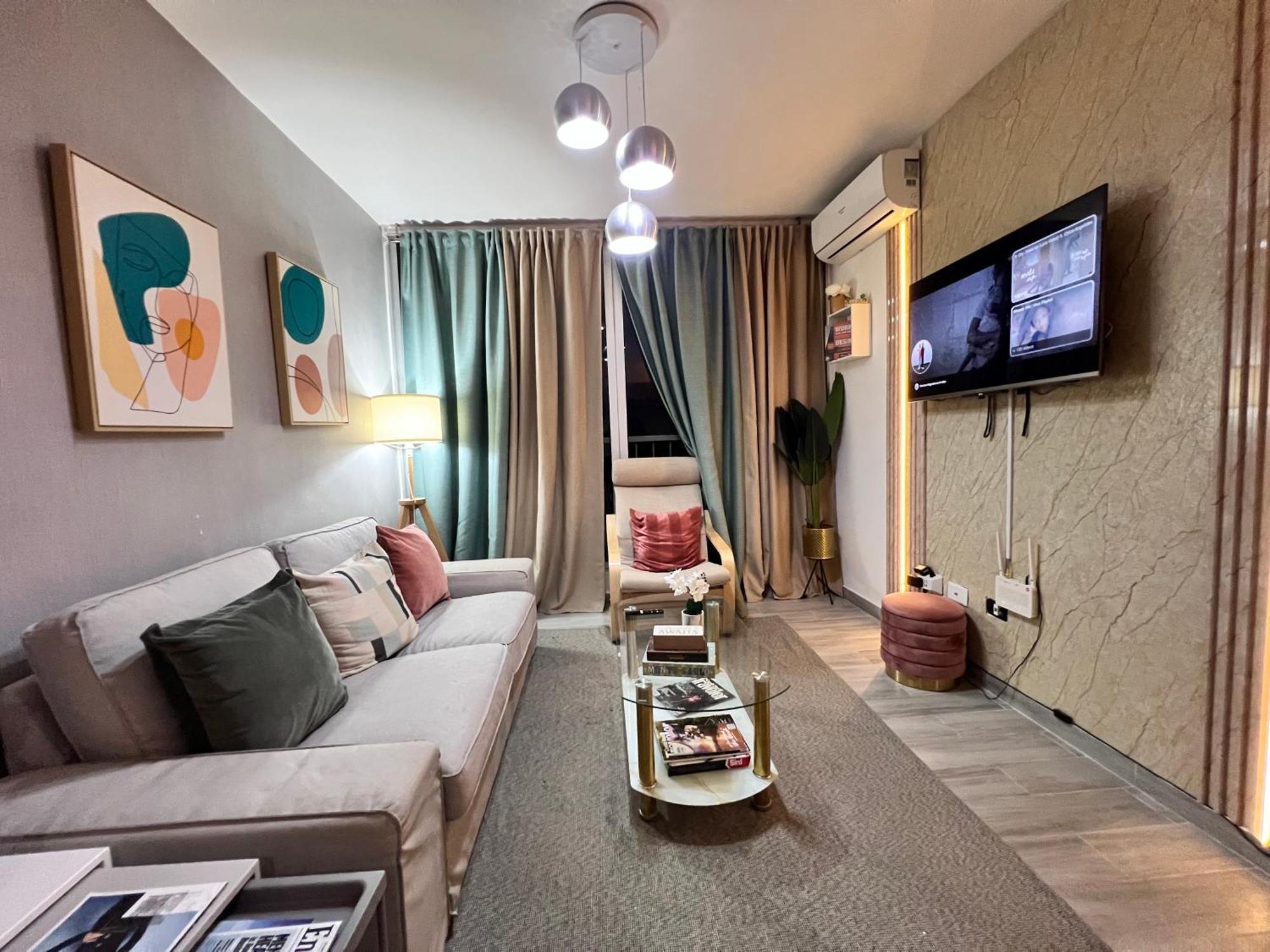 Lovely 3 Bedroom Near Downtown And Foodies