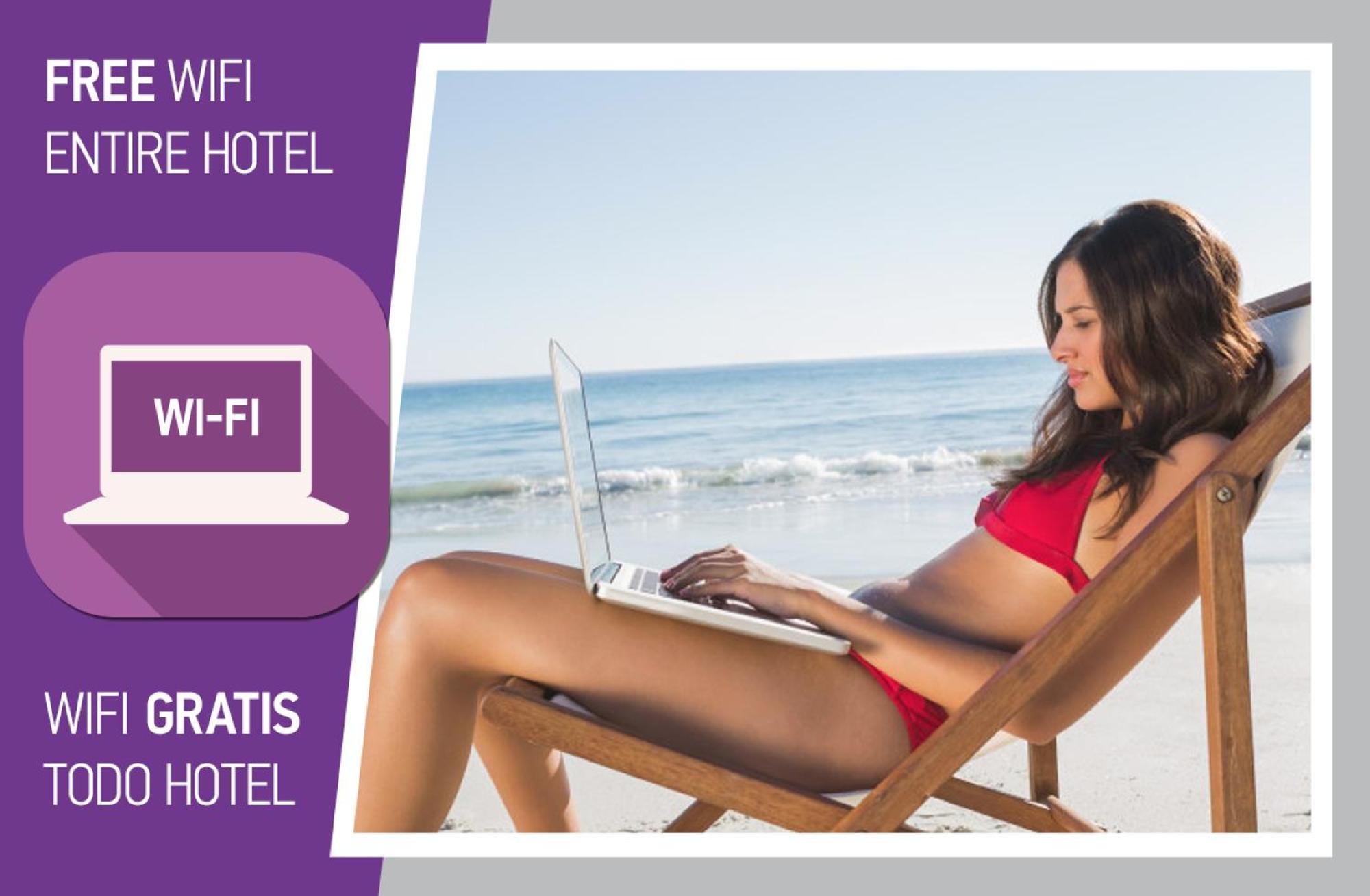 Tropicana Deluxe Beach Club And Pool - Playa Los Corales