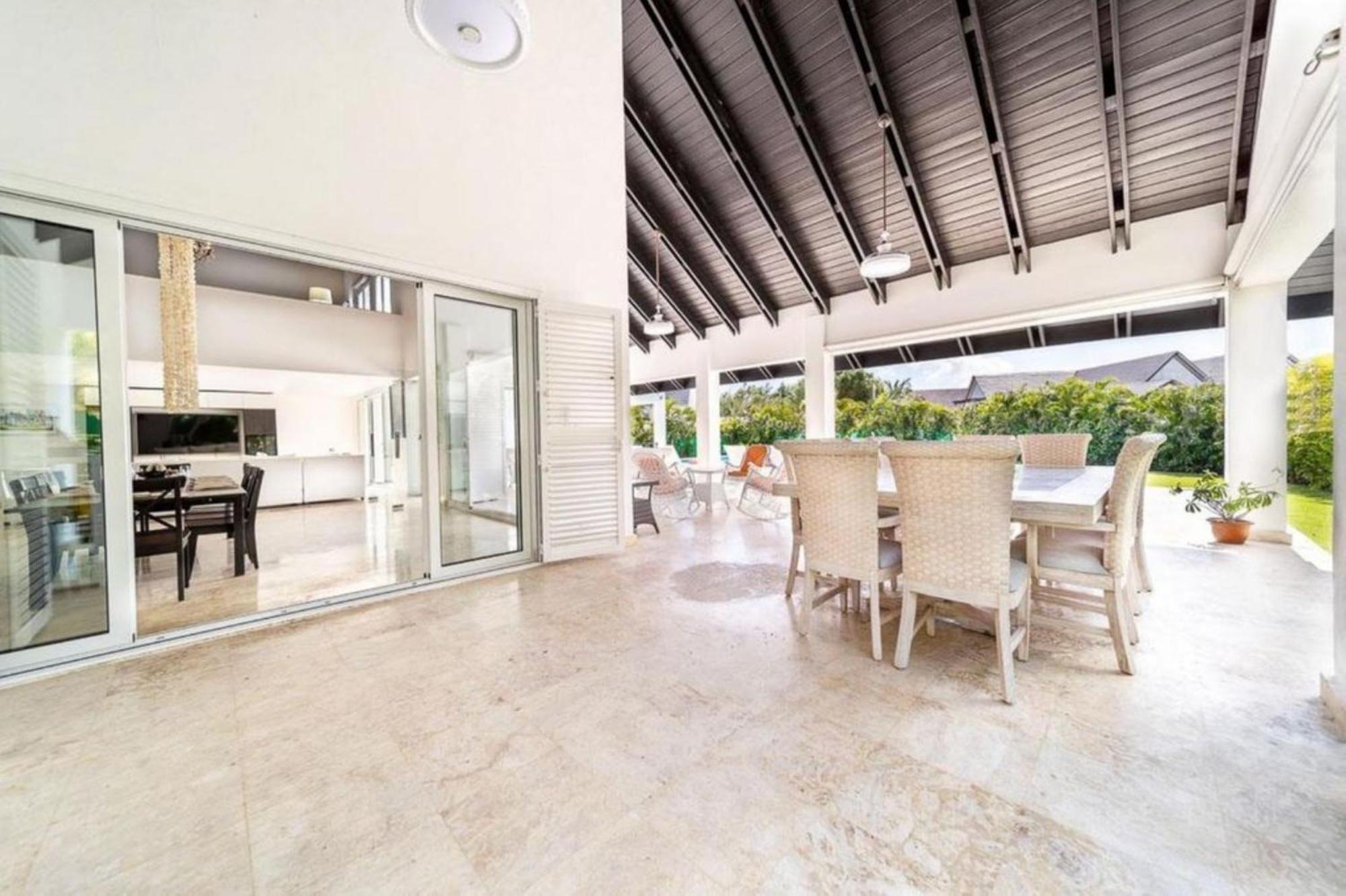Stunning And Luxurious In The Beautiful Apartamento Punta Cana