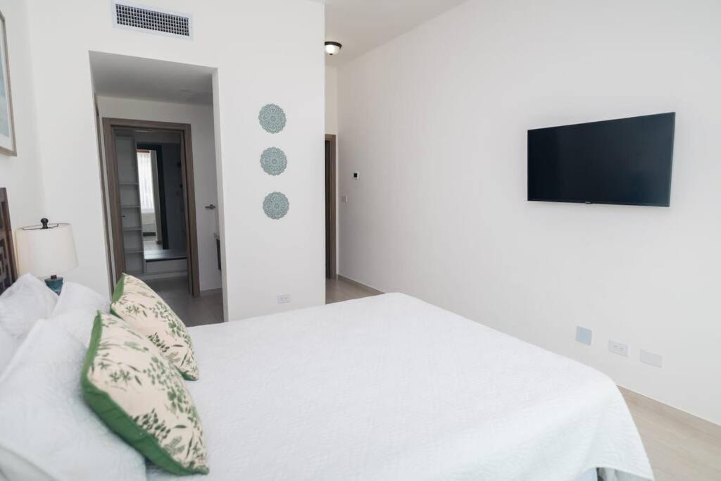Luxury And Comfort Golf & Pool *