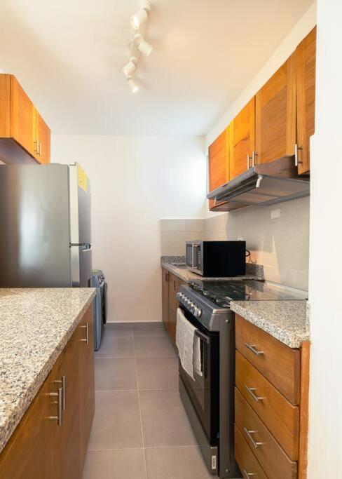 Apartamento White Sands Condo, Beach, Wi-fi, Pool