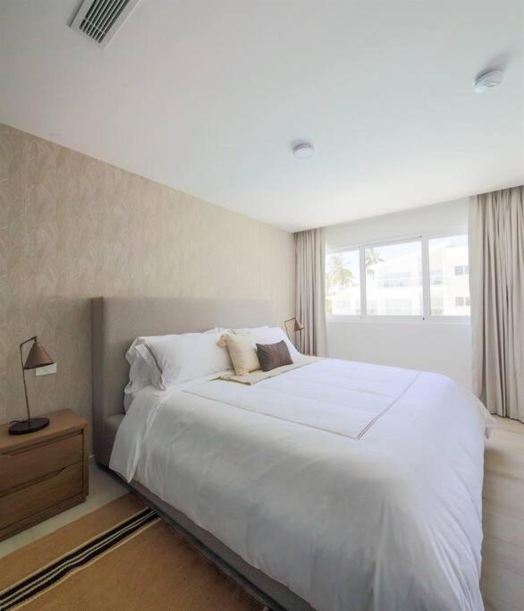 Apartamento Paseo Playa Coral A-304