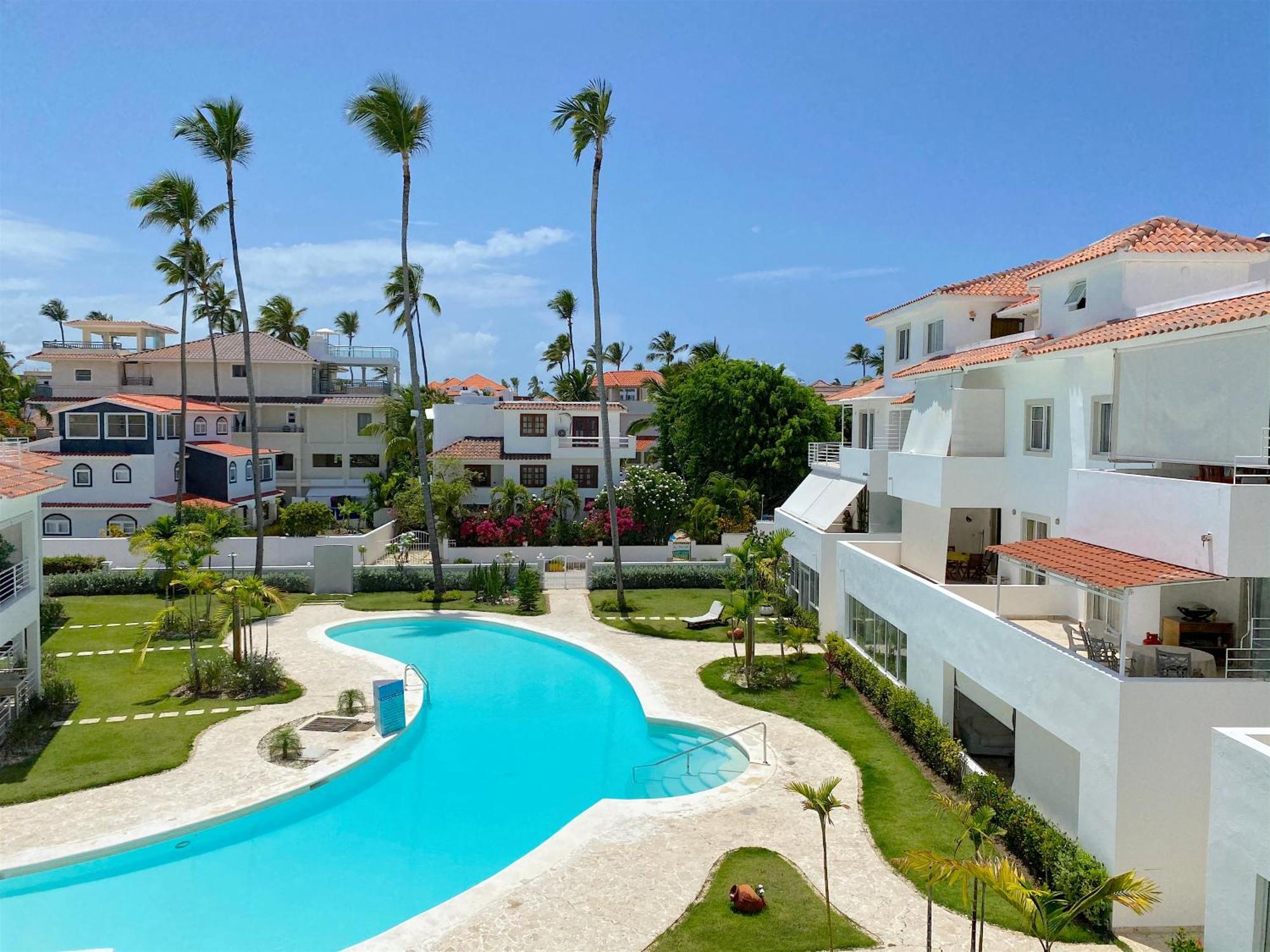 Los Corales And - Beach Club, Spa, Restaurants Hotel