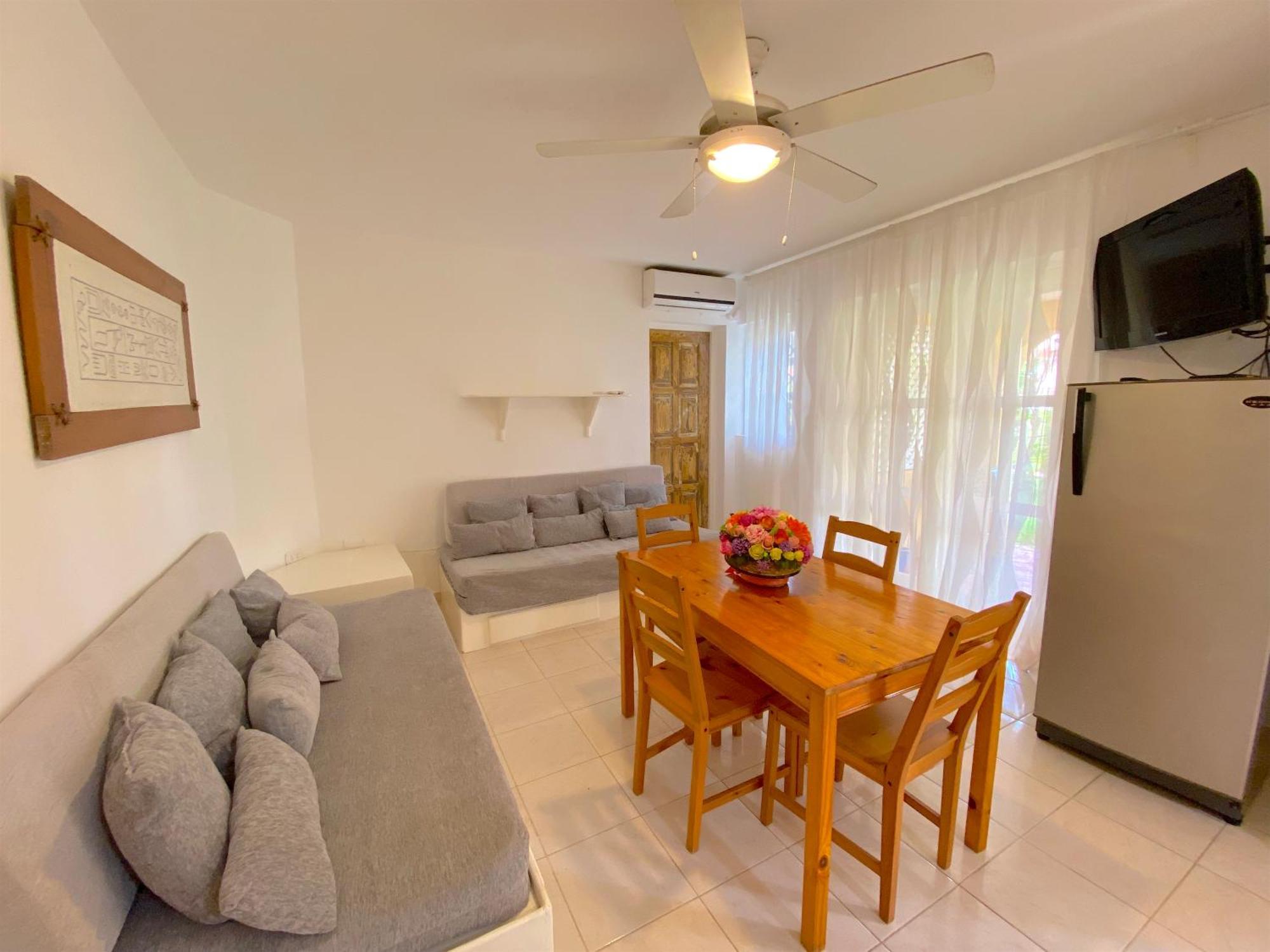 Hotel Los Corales And - Beach Club, Spa, Restaurants