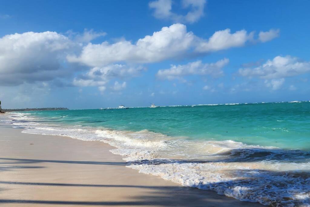 !!!new !!!charming 2-2 Penthouse 2- 3 Min Walking To Bavaro Beach, El Cortecito- Solo A 2- 3 Min Caminando De La Playa *
