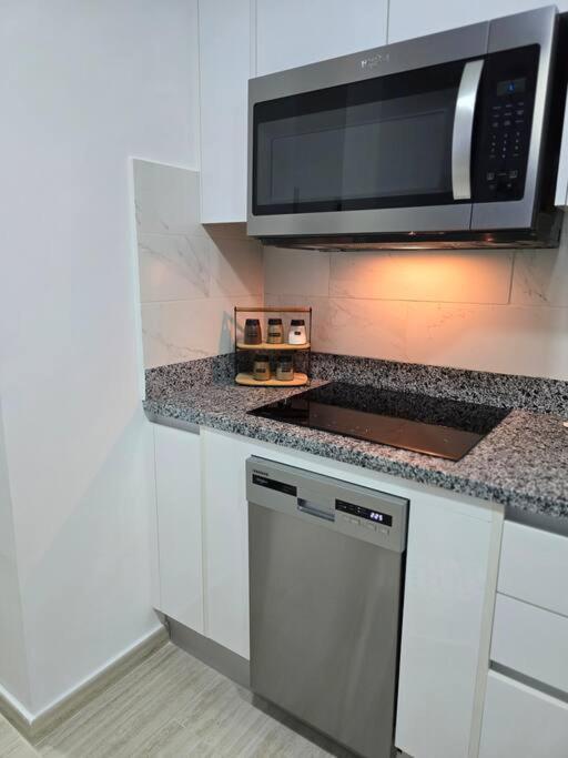 !!!new !!!charming 2-2 Penthouse 2- 3 Min Walking To Bavaro Beach, El Cortecito- Solo A 2- 3 Min Caminando De La Playa Apartamento *