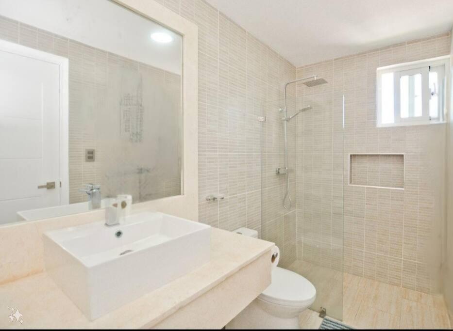 !!!new !!!charming 2-2 Penthouse 2- 3 Min Walking To Bavaro Beach, El Cortecito- Solo A 2- 3 Min Caminando De La Playa Punta Cana