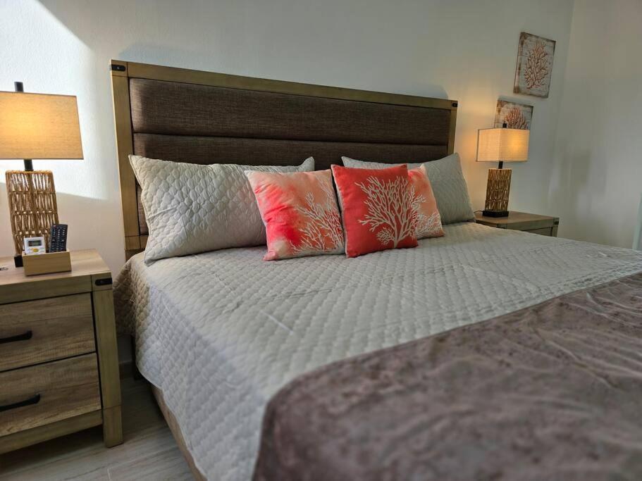 Apartamento !!!new !!!charming 2-2 Penthouse 2- 3 Min Walking To Bavaro Beach, El Cortecito- Solo A 2- 3 Min Caminando De La Playa