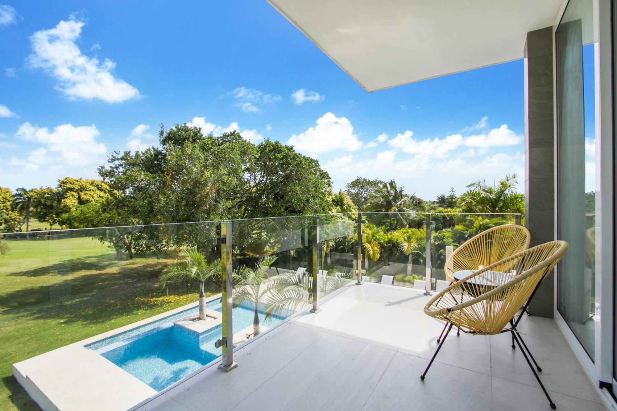 Villa Modern Brand New With Pool, Jacuzzi, Chef At Cocotal Golf & Country Club