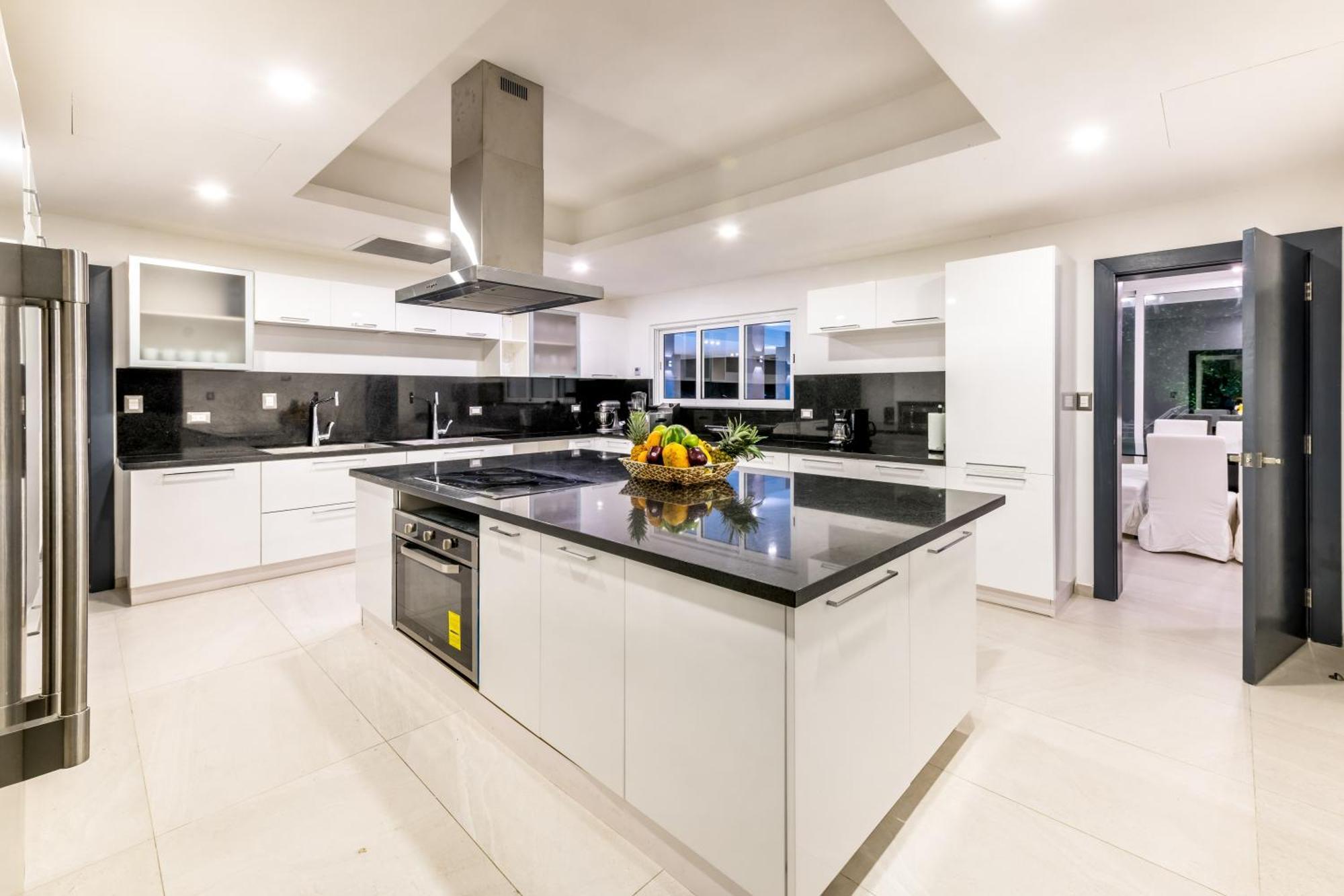 Villa Modern Brand New With Pool, Jacuzzi, Chef At Cocotal Golf & Country Club *
