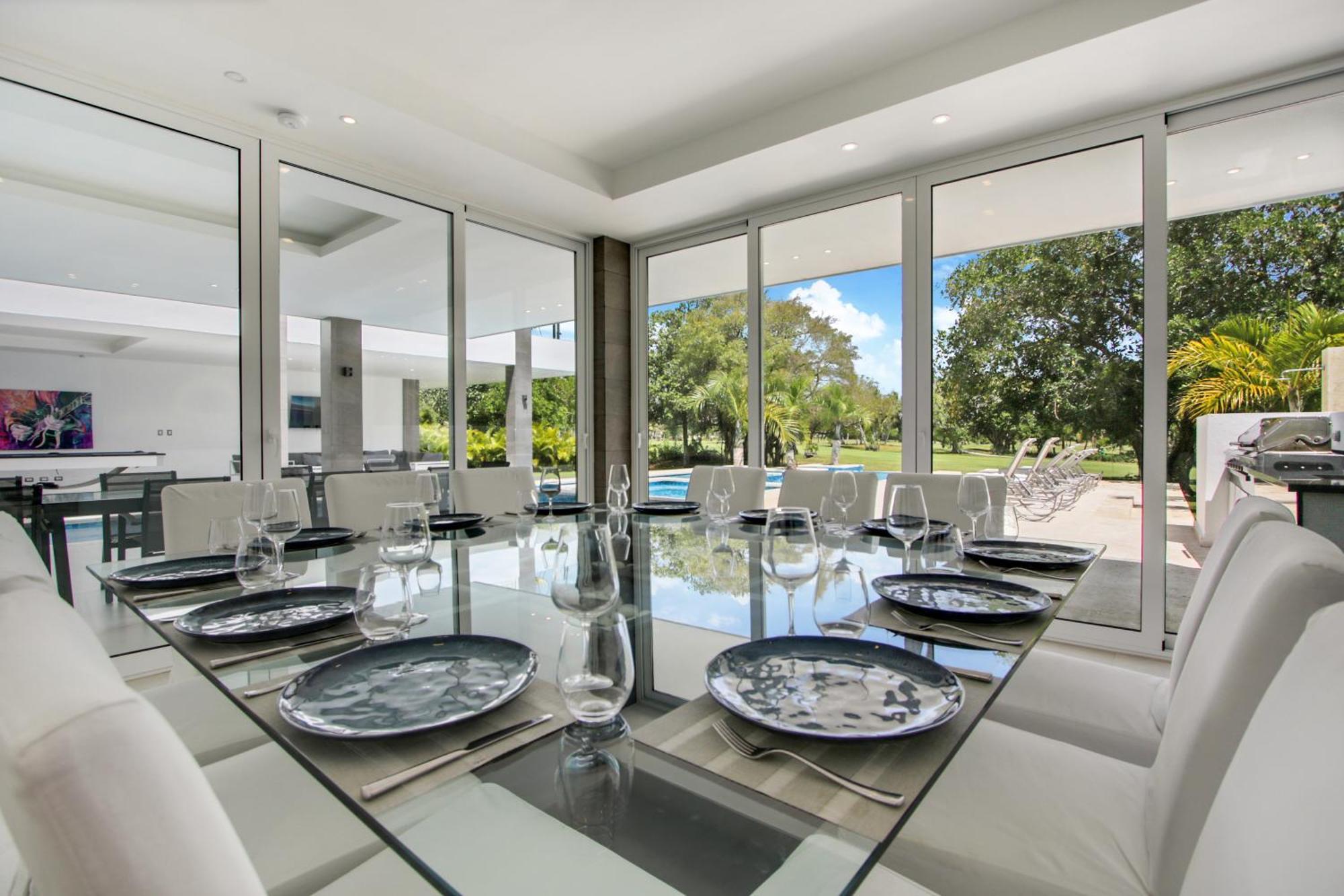 Modern Brand New With Pool, Jacuzzi, Chef At Cocotal Golf & Country Club *