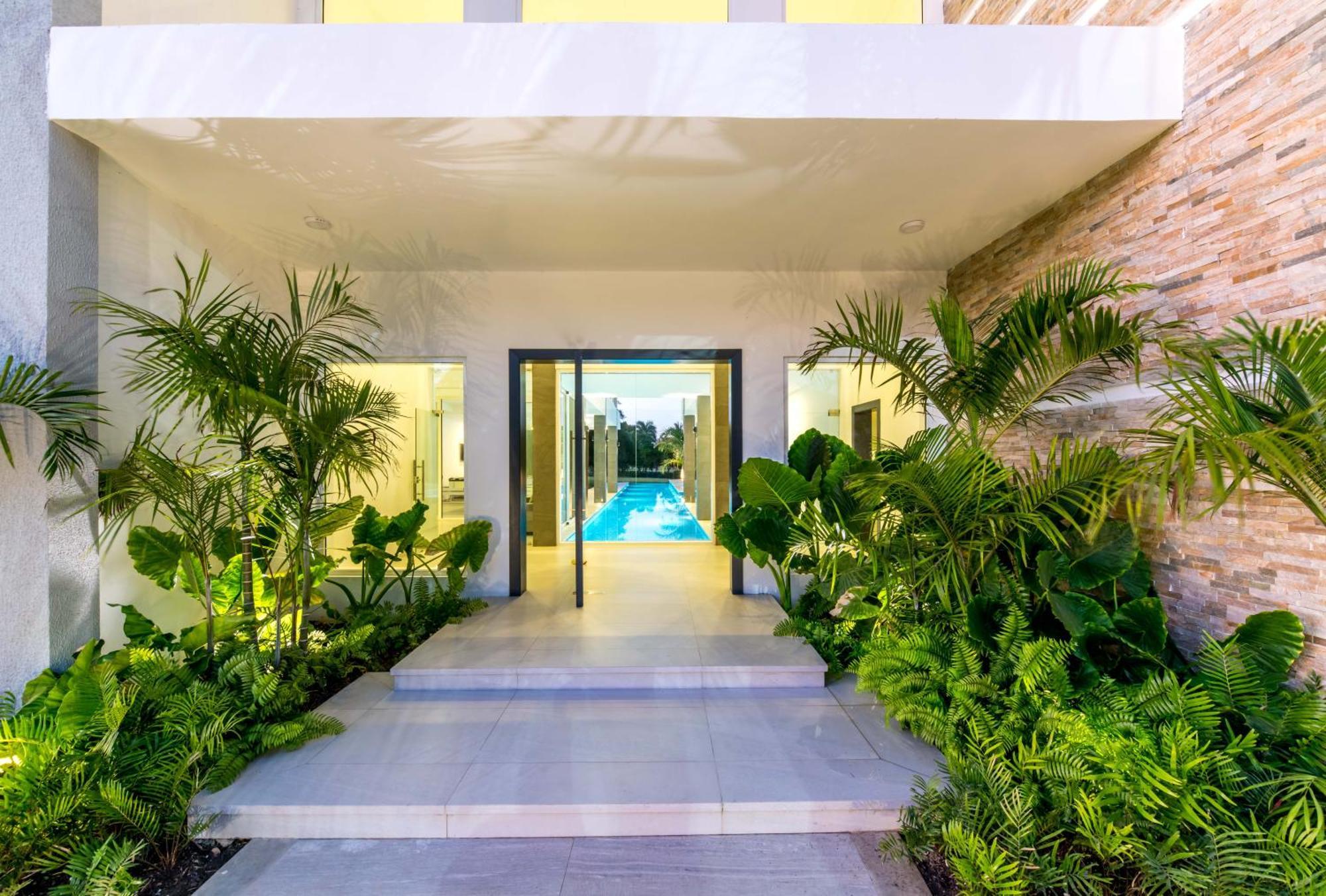 Villa Modern Brand New With Pool, Jacuzzi, Chef At Cocotal Golf & Country Club Punta Cana