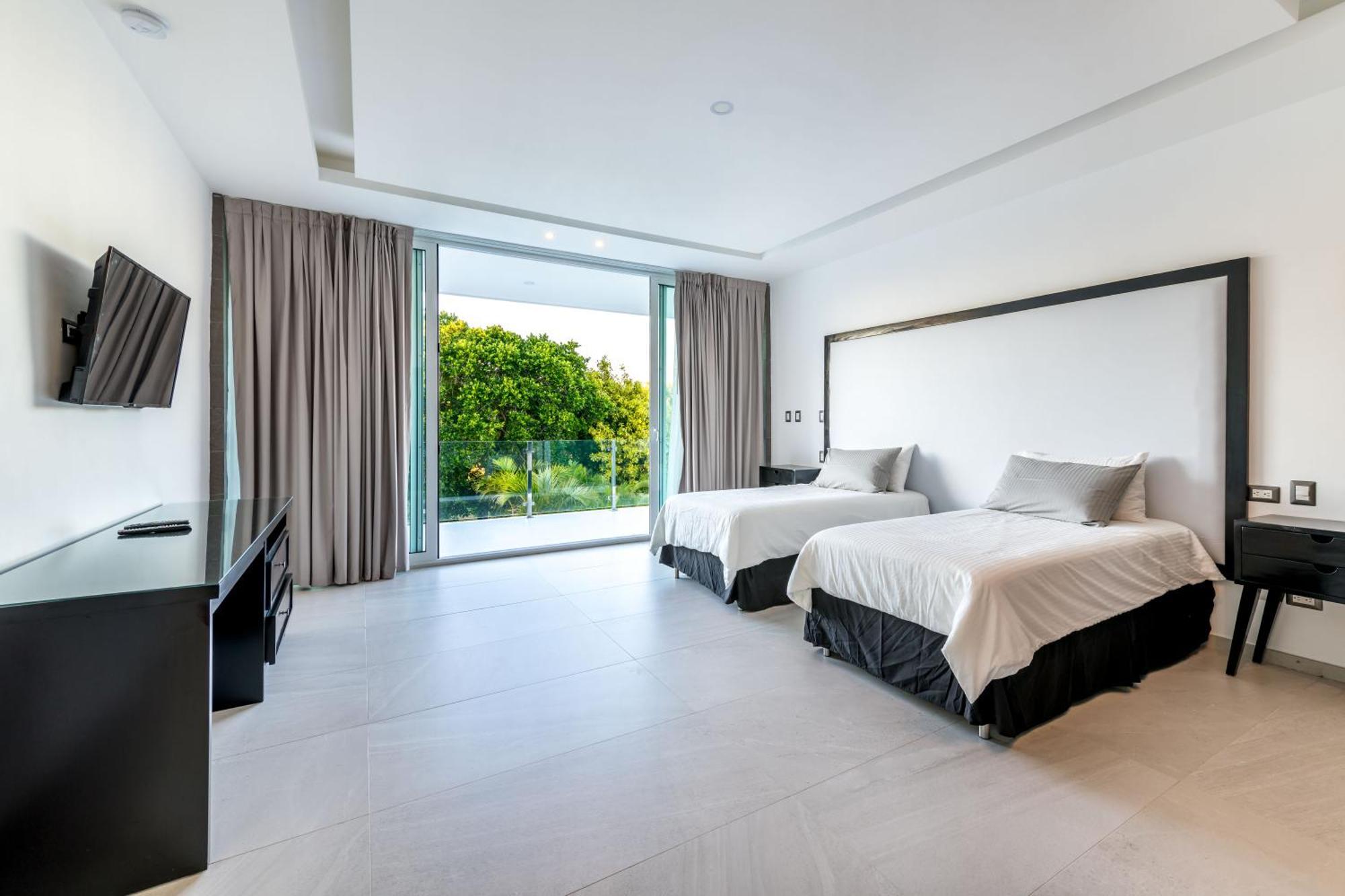 Modern Brand New With Pool, Jacuzzi, Chef At Cocotal Golf & Country Club Punta Cana