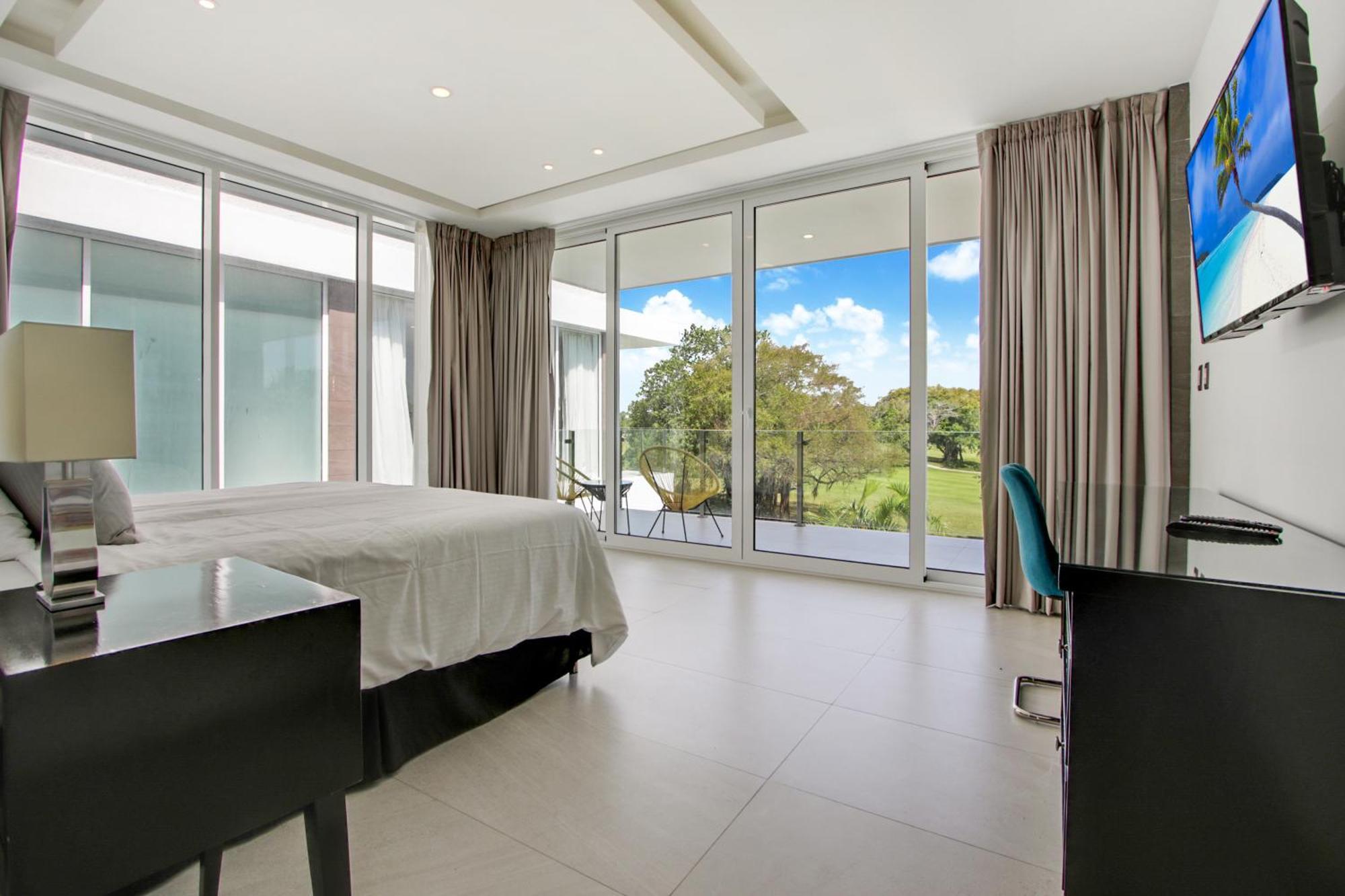 Villa Modern Brand New With Pool, Jacuzzi, Chef At Cocotal Golf & Country Club *