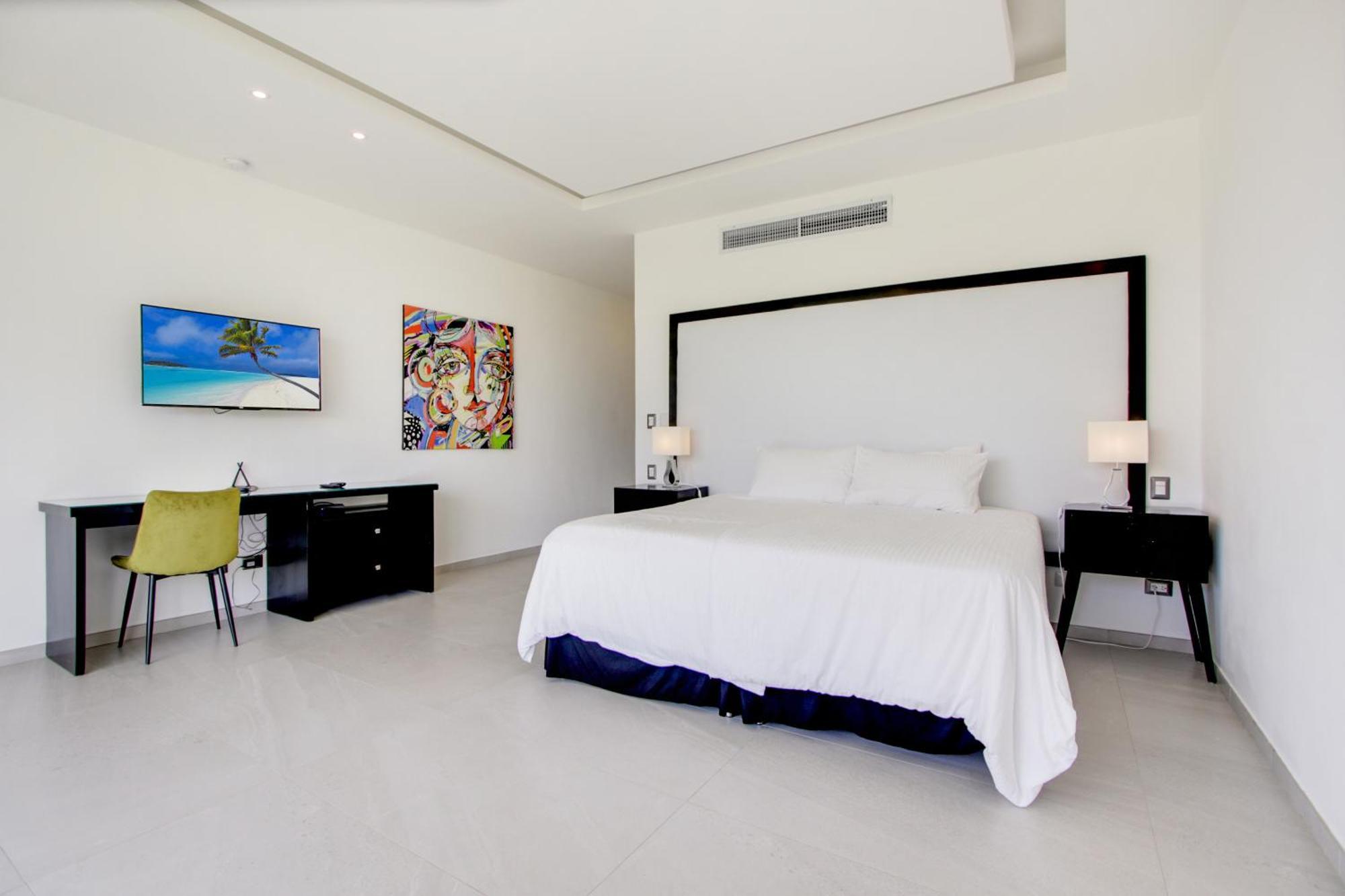 Modern Brand New With Pool, Jacuzzi, Chef At Cocotal Golf & Country Club