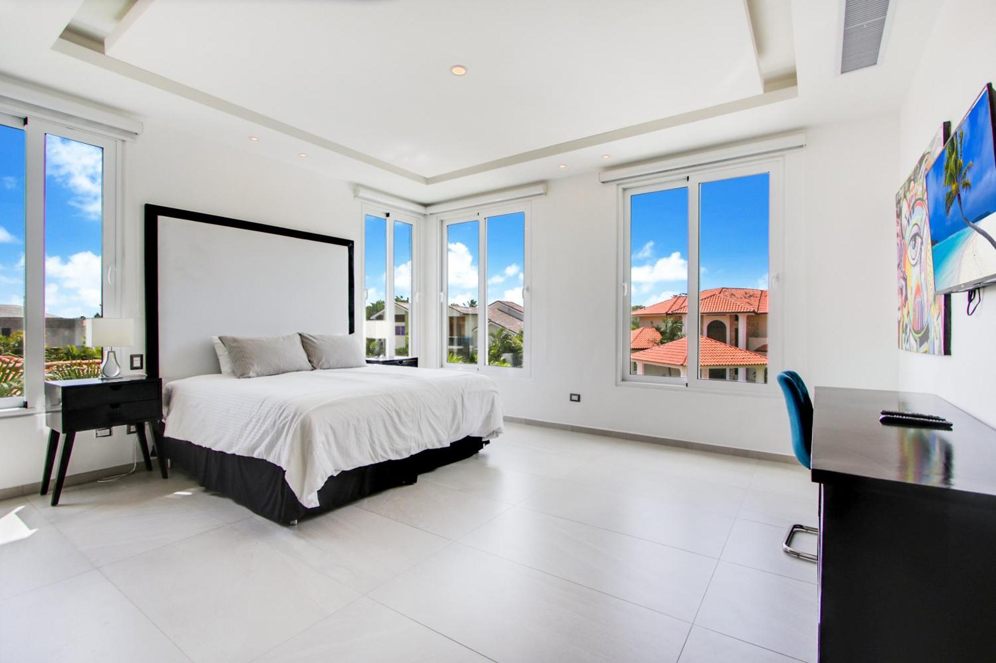 Modern Brand New With Pool, Jacuzzi, Chef At Cocotal Golf & Country Club Villa