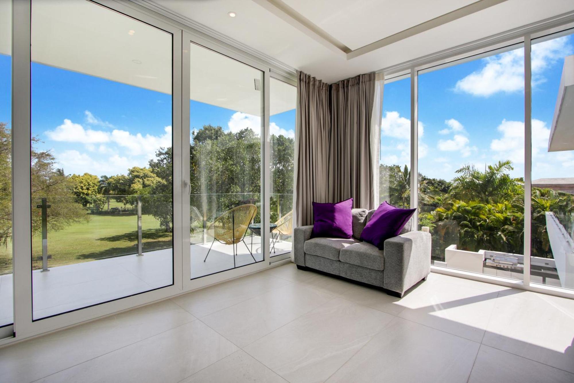 Modern Brand New With Pool, Jacuzzi, Chef At Cocotal Golf & Country Club Villa *