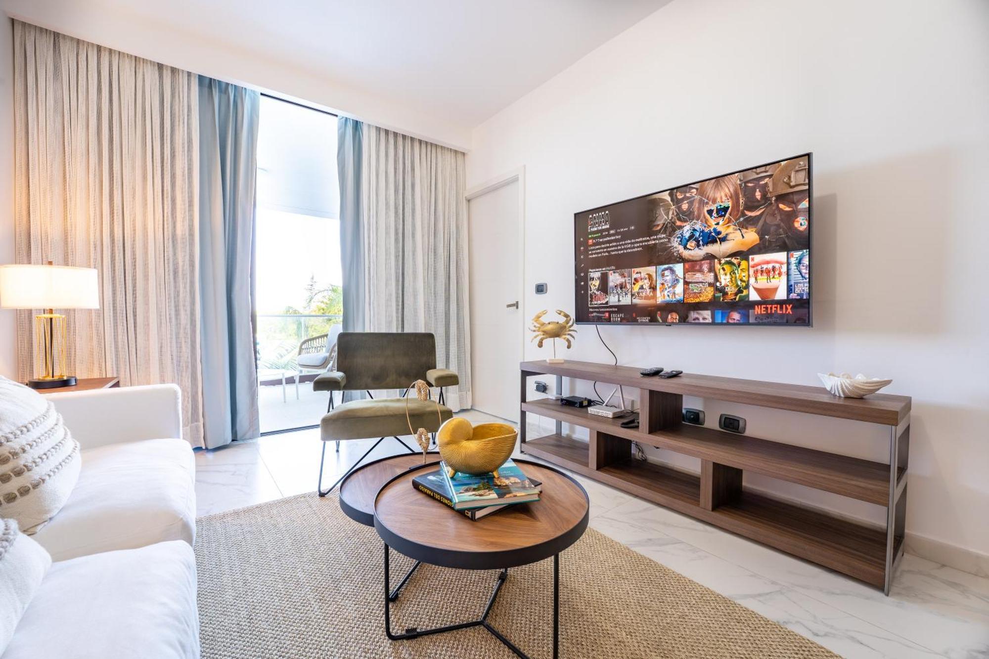 Beautiful With Private Jacuzzi, Pool & Golf Apartamento