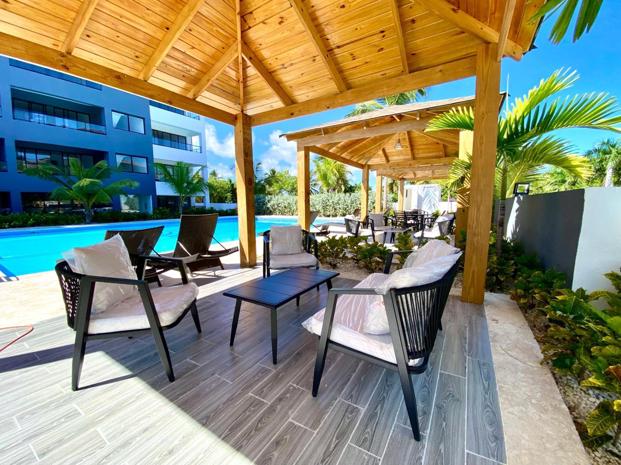 Elegancia Tropical And Pool Bibijagua Rd Apartamento
