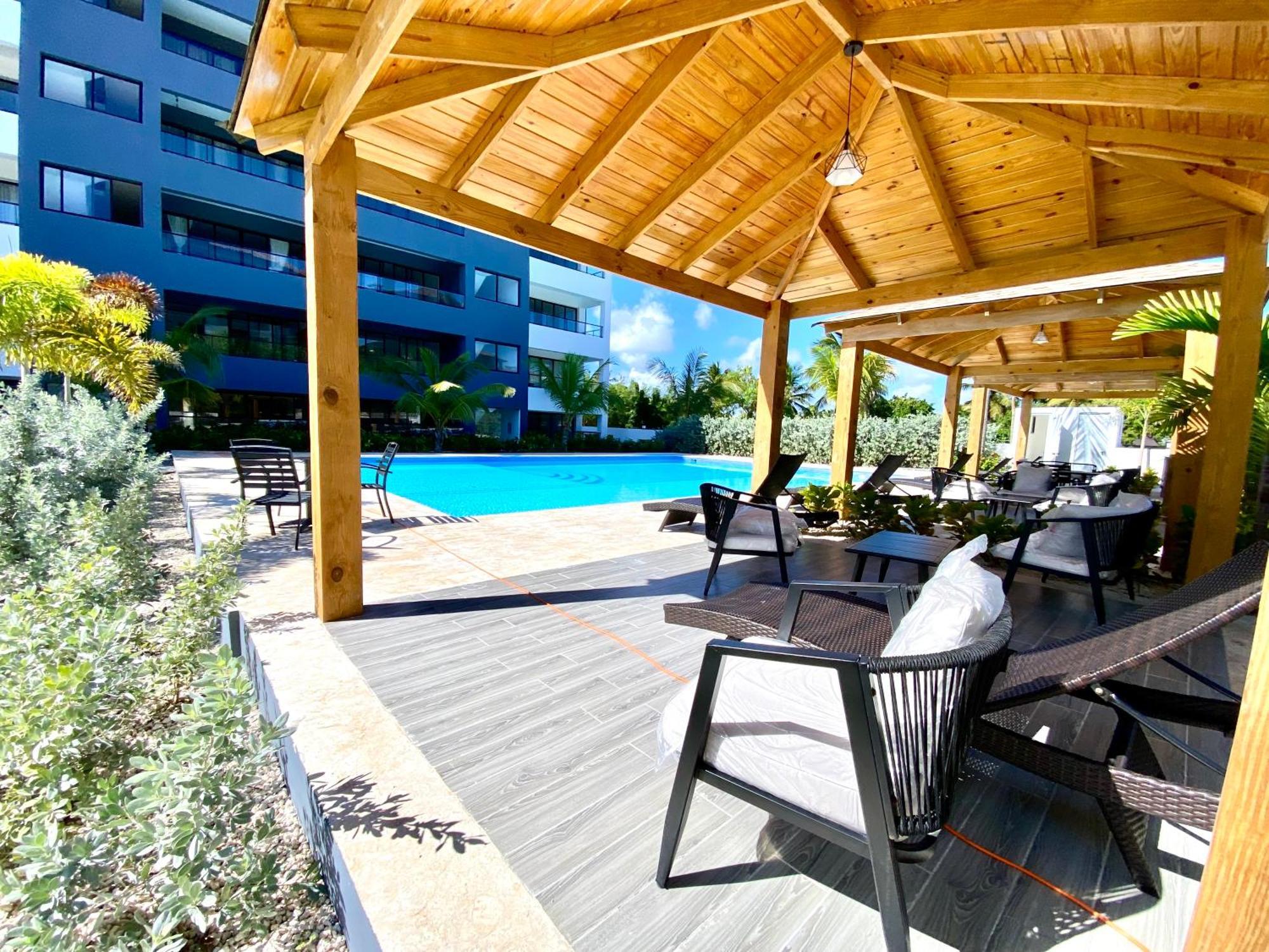 Elegancia Tropical And Pool Bibijagua Rd Apartamento *