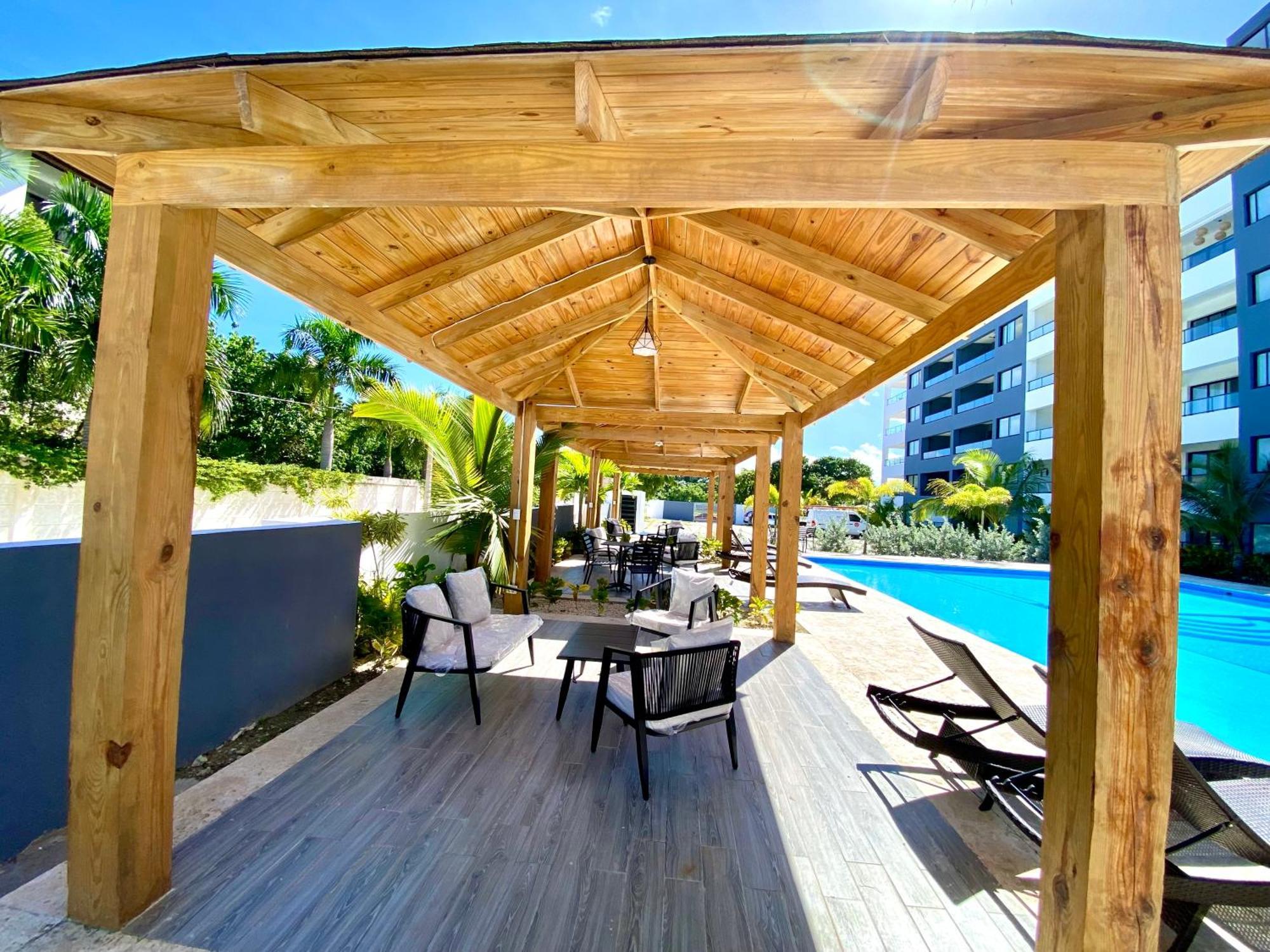 Elegancia Tropical And Pool Bibijagua Rd Apartamento