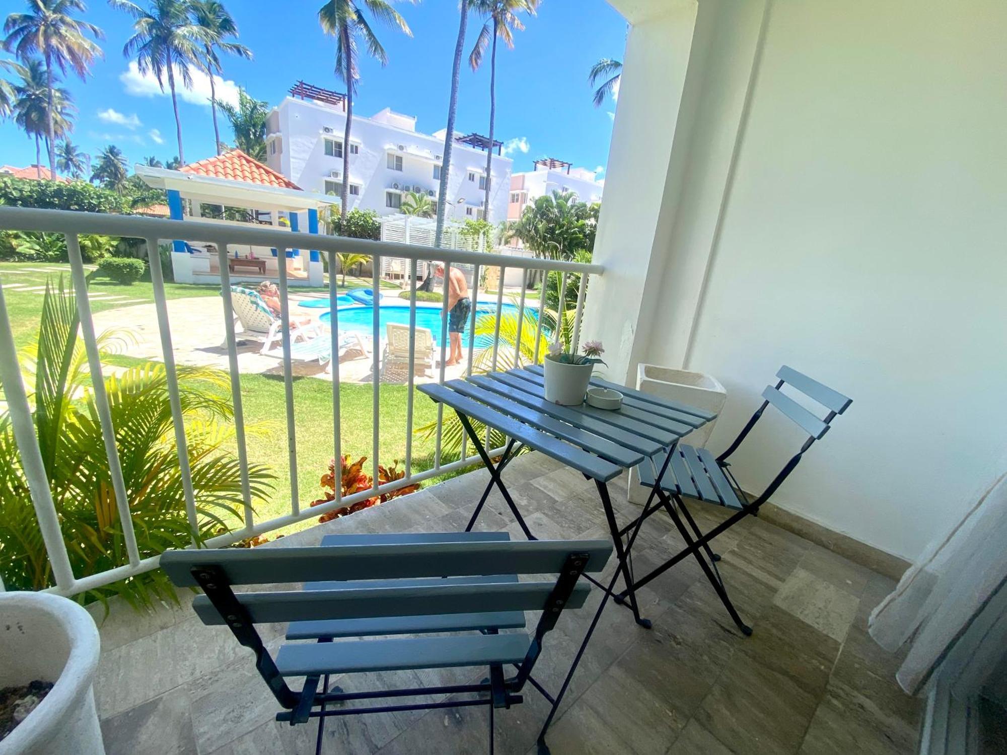 Apartment The Perfect Place For In Corales Rd *