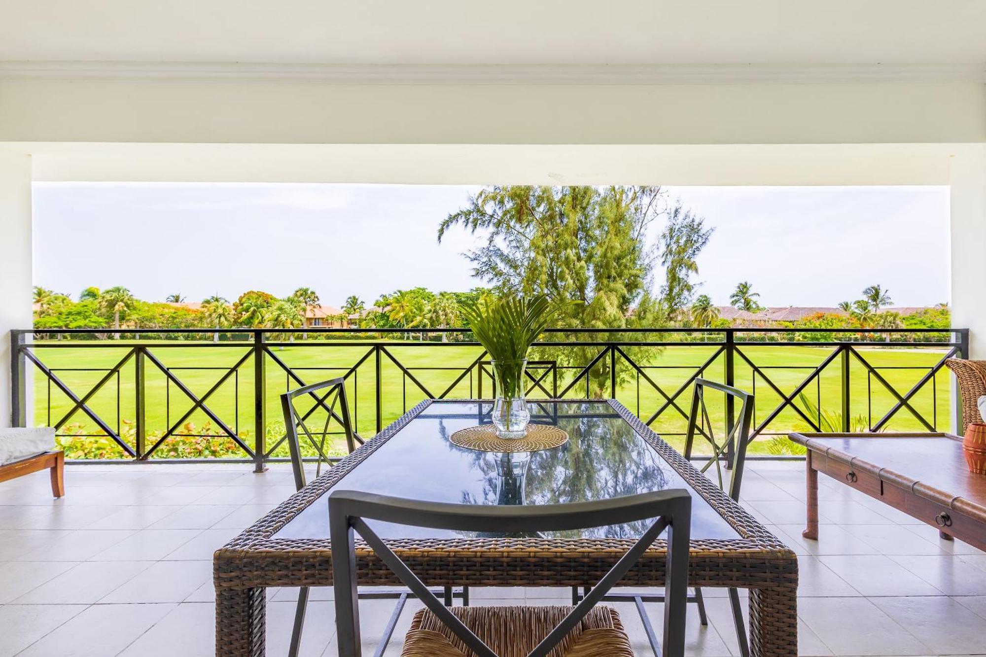 Private & Luxury Cocotal In Gated & Secured Community