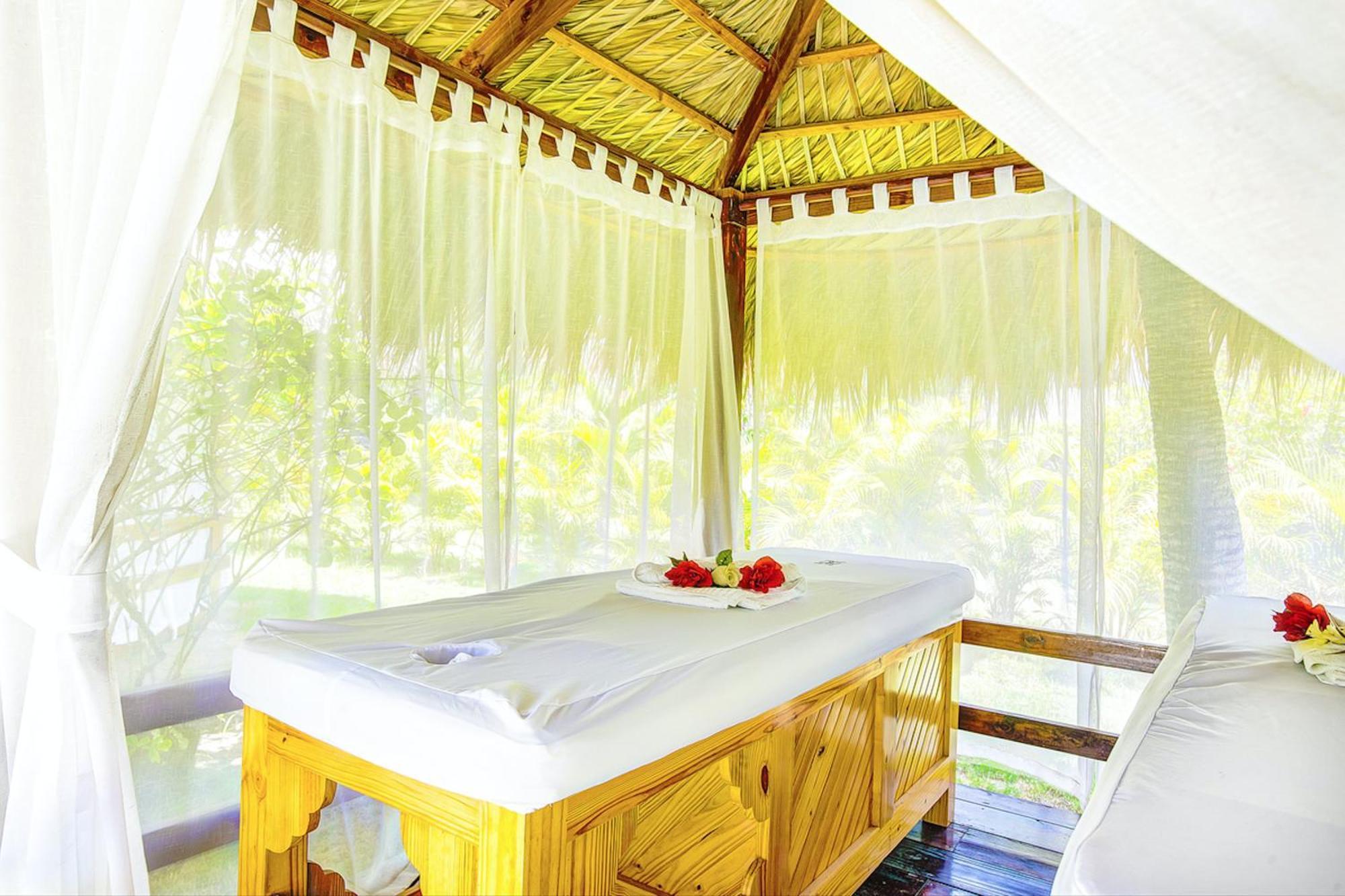 Apartahotel Caribbean Dream With Pool Playa Corales 5*