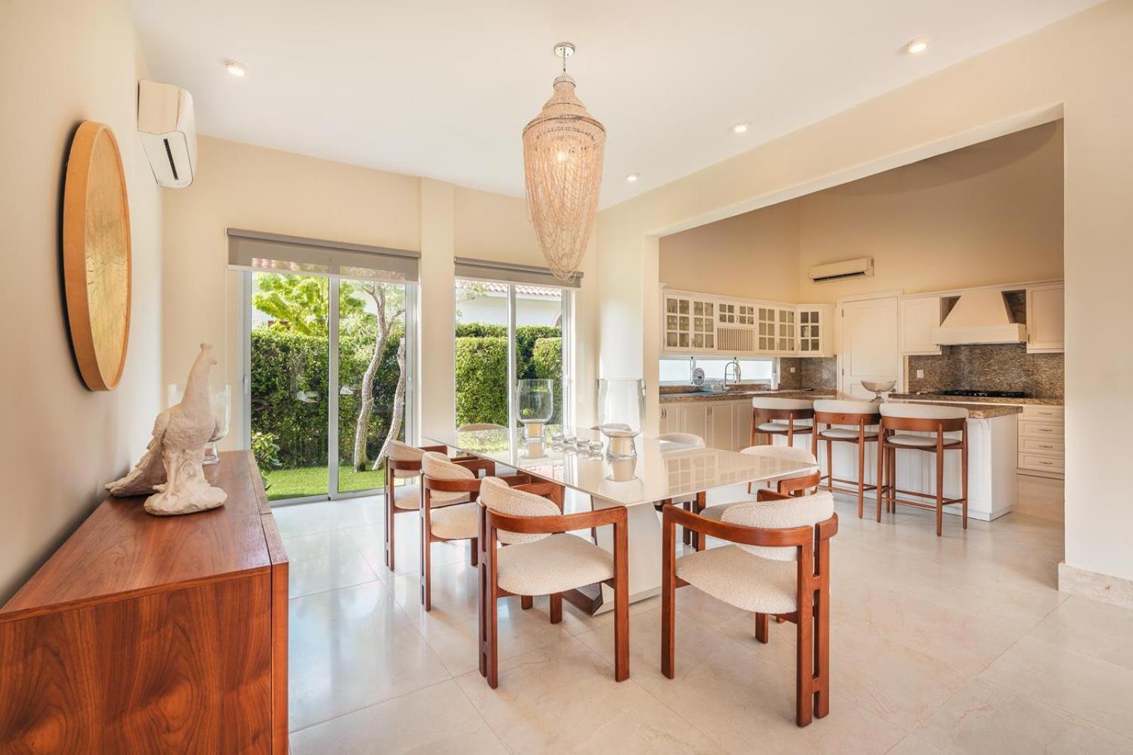 Wonderful 4br With Maid At Villa *